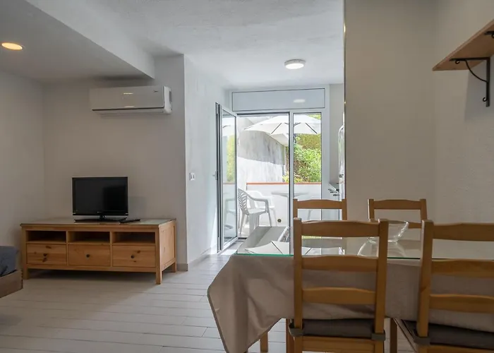 Costamar Apartment *